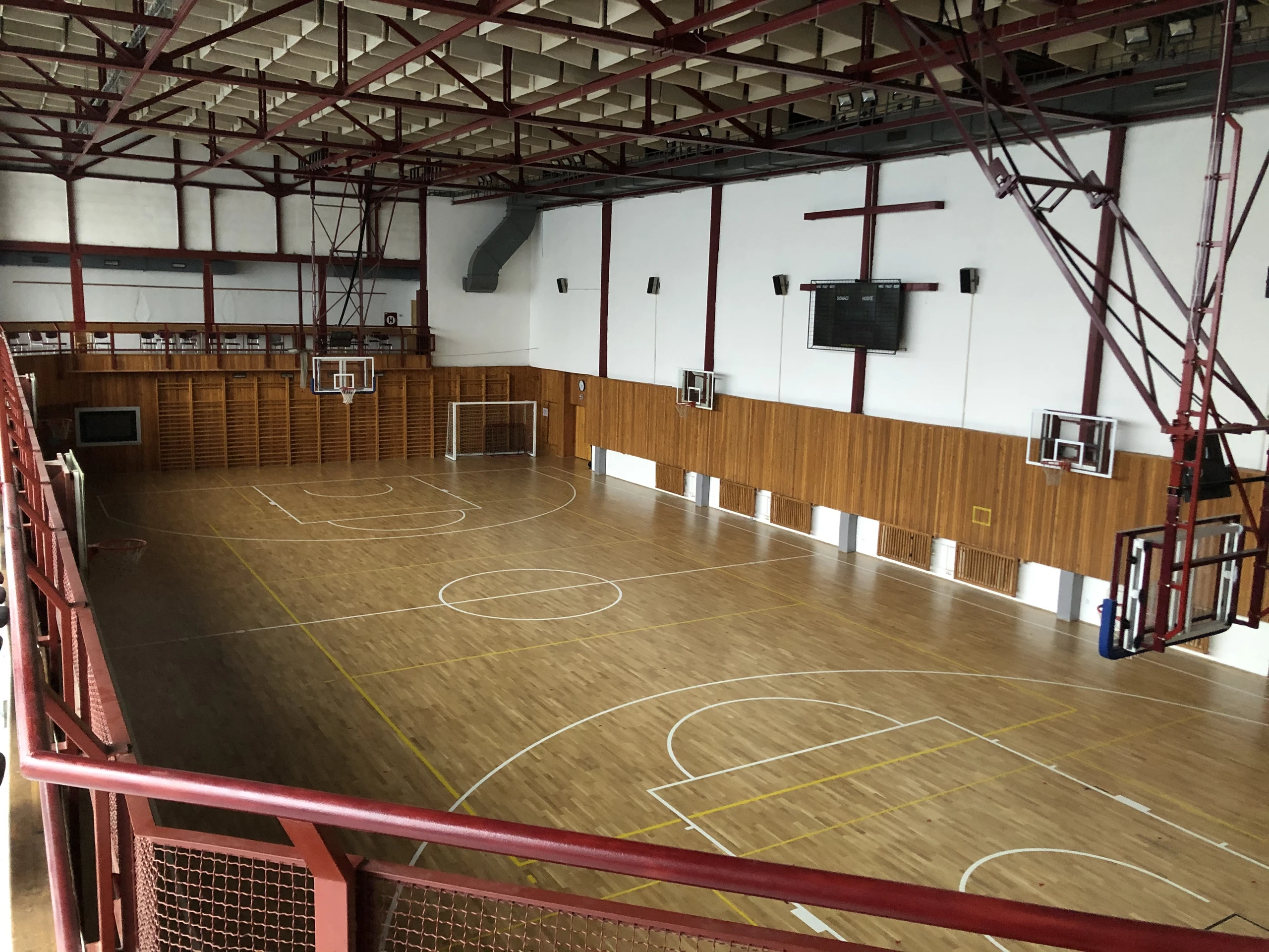 Sports, accommodation, congress and regeneration services