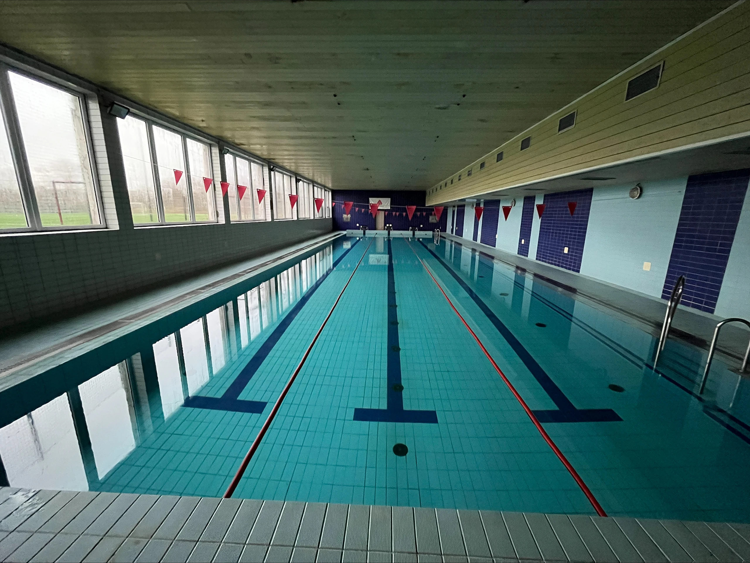 Sports, accommodation, congress and regeneration services